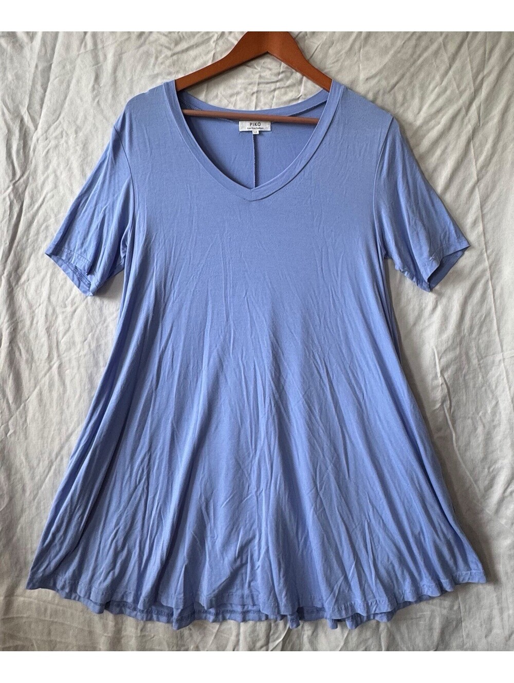 PIKO Top Womens M Blue Bamboo Tunic V-Neck Short Sleeve Side Pockets